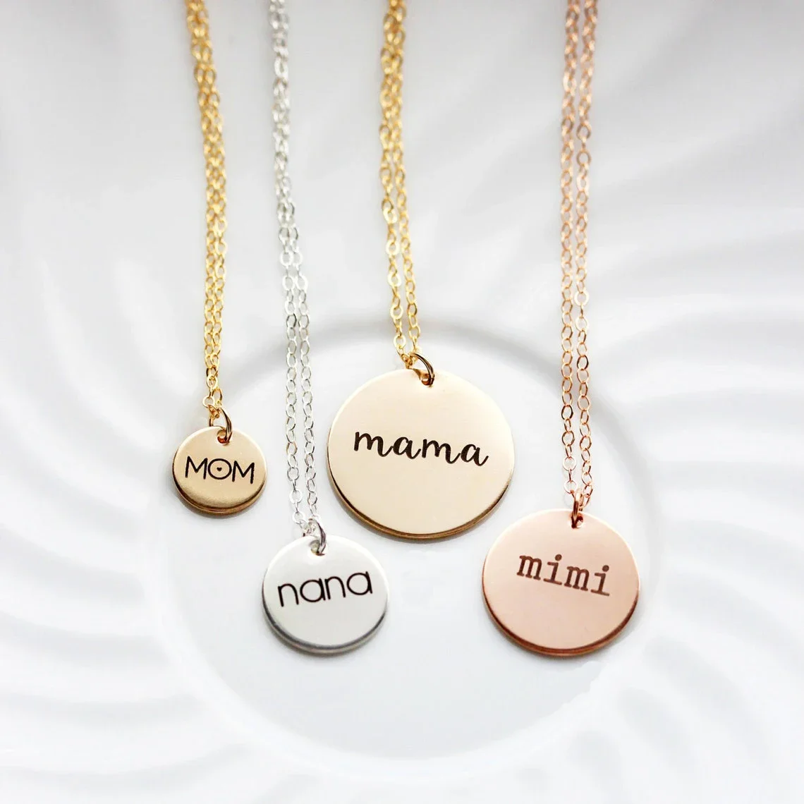 Custom Engraved Names Date Sta - Birth Flower Necklace recension och pris
